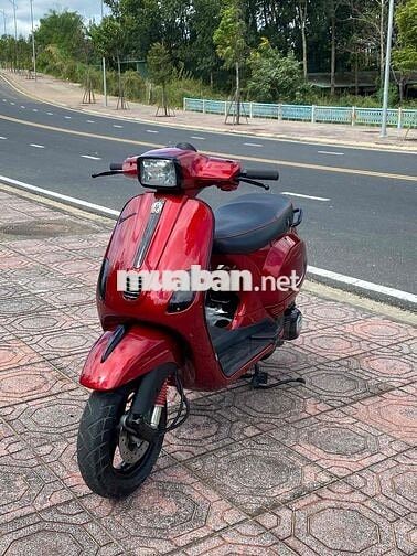 Piaggio Vespa S 150 màu Đỏ