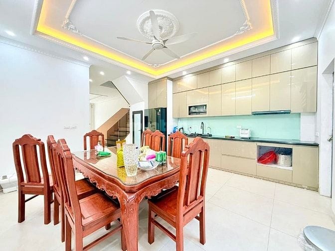 Bán nhà phố Láng Hạ 65m2, 7 tầng có thang máy, khu phân lô, ô tô đỗ