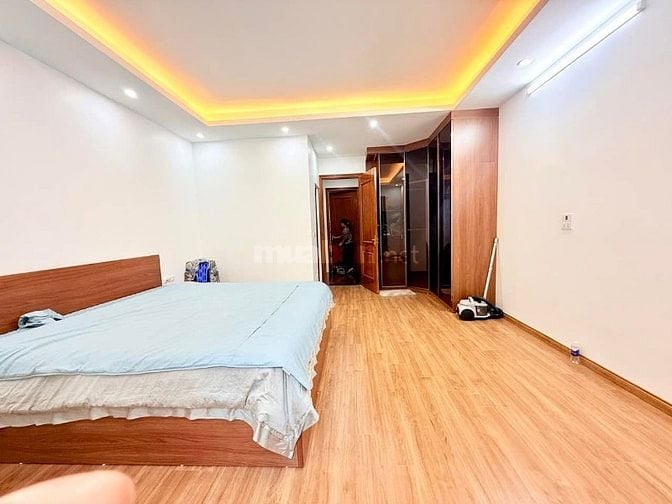 Bán nhà phố Láng Hạ 65m2, 7 tầng có thang máy, khu phân lô, ô tô đỗ