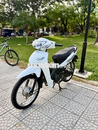 Honda Wave 2024 Trắng Việt Nam