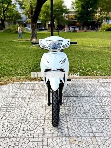 Honda Wave 2024 Trắng Việt Nam