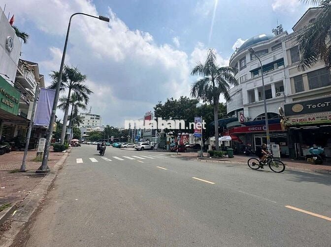 CHO THUÊ MẶT TIỀN TRẦN TRỌNG CUNG QUẬN 7 – VỊ TRÍ ĐẸP ĐỐI DIỆN VINCOM