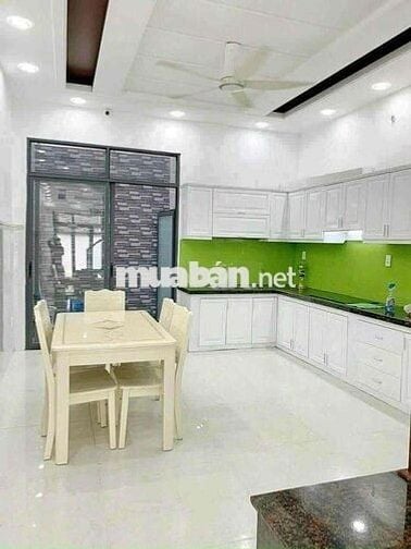 Nhà đẹp nhanh tay thì còn Mặt tiền Lê Thị Chợ quận 7