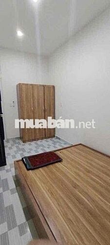 Sát mặt tiền - trần bình trọng.bình thạnh 5pn 5wc - có máy lạnh