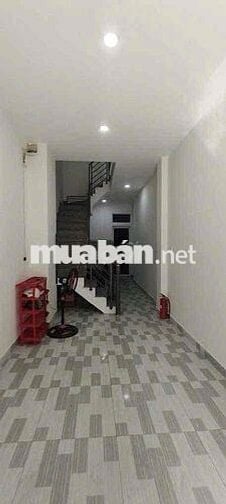 Sát mặt tiền - trần bình trọng.bình thạnh 5pn 5wc - có máy lạnh