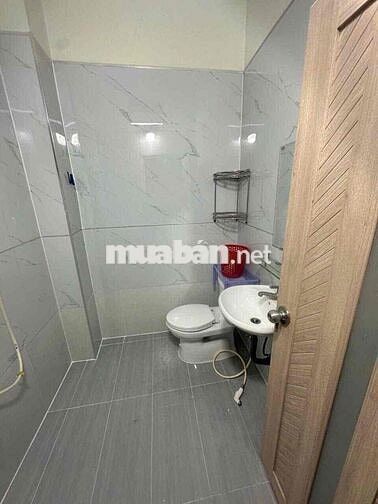 NHÀ [ 5,5 x 15] 1 lầu (3PN,2WC) ,hẻm 6m Kênh Nước Đen,bình tân