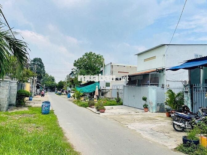 DẤT ĐẸP ĐƯỜNG SUỐI SÂU kcn Trảng Bàng DT 152m2(5x30) SHR Giá 750tr