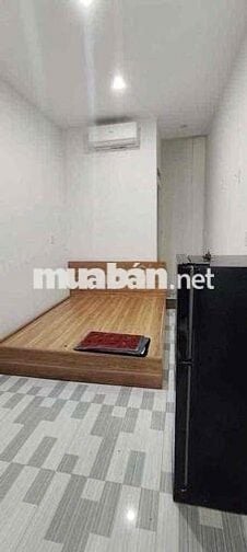 Sát mặt tiền - trần bình trọng.bình thạnh 5pn 5wc - có máy lạnh