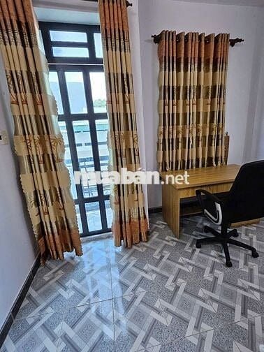 Gấp cho thuê nhà Phú Định Q8 5PN máy lạnh- oto - xem ngay