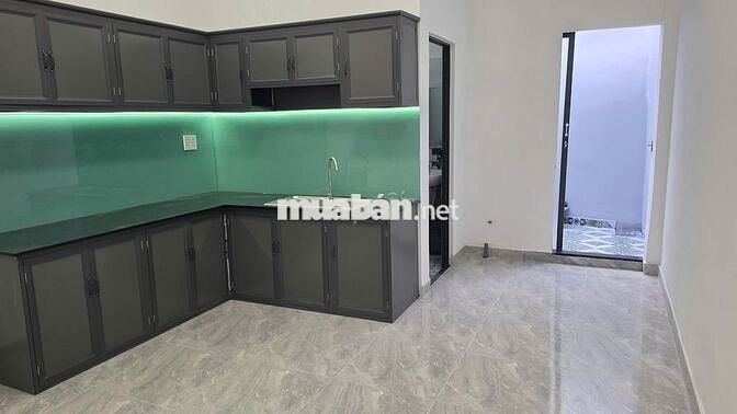 Nhà mới DT 4x32, full thổ cư, mặt tiền Trần Văn Mười, gần chợ Đại Hải