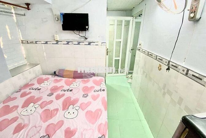 TRỌ MÁY LẠNH GIÁ RẺ NGAY CÔNG VIÊN LÀNG HOA GÒ VẤP.