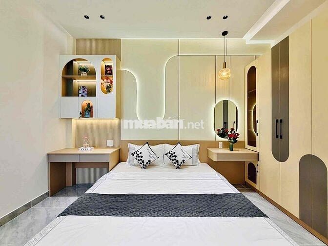 Bán Nhà mới. 3 phòng ngủ. Thống Nhất p16. chỉ 5.25 tủ