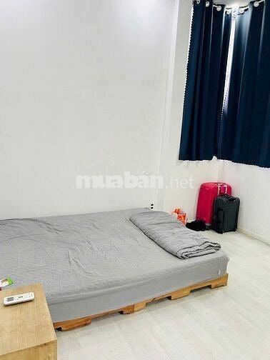 NHÀ MỚI 4PN  NỘI THẤT ĐẦY ĐỦ CMT8 QUẬN 3