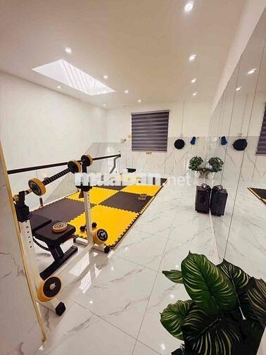 Nhà 1 trệt 2 lầu Hồng Loan hướng Đông Nam tài lộc