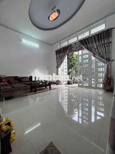 Nhà mới 2 phòng có nội thất hẻm đường Nhật Tảo