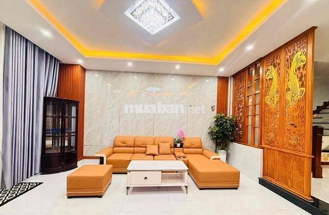 Nhà 1 trệt 2 lầu Hồng Loan hướng Đông Nam tài lộc