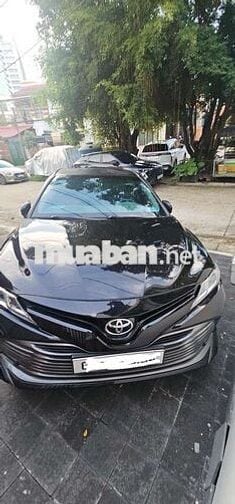 Toyota Camry 2.0G 2019 Đen
