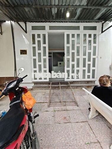 Nhà tại Kdc CTY 8, 4 phòng lớn, thuận tiện mở Vp CTY, lộ rộng