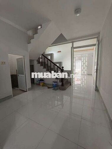 Nhà tại Kdc CTY 8, 4 phòng lớn, thuận tiện mở Vp CTY, lộ rộng