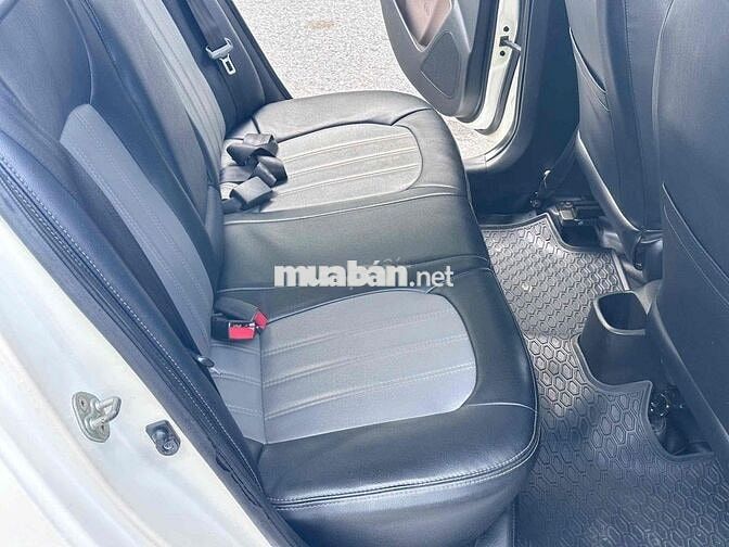 Hyundai i10 Base 2020 số sàn bao zin bao chếch