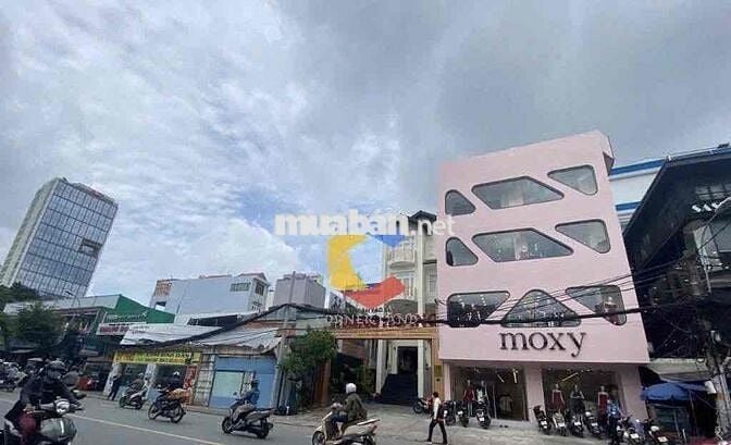 Cho thuê mặt tiền Nguyễn Gia trí :DT 10x20m-KC4 tầng- Giá: 130tr