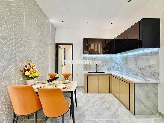 Bán Nhà mới. 3 phòng ngủ. Thống Nhất p16. chỉ 5.25 tủ