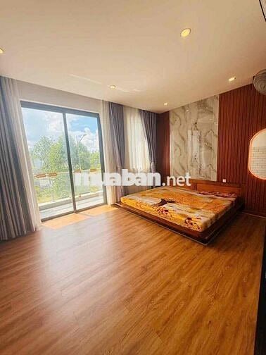 Nhà 1 trệt 2 lầu Hồng Loan hướng Đông Nam tài lộc