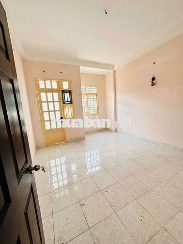 Nhà 1 Trệt 2 Lầu Sân Thượng 3PN 4WC Mặt Tiền Đường Nguyễn Văn Quỳ