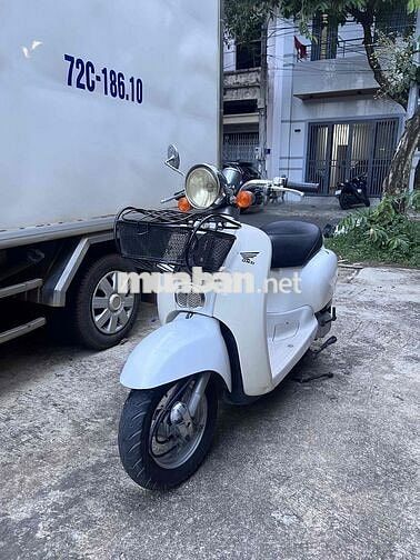 xe crea nhật