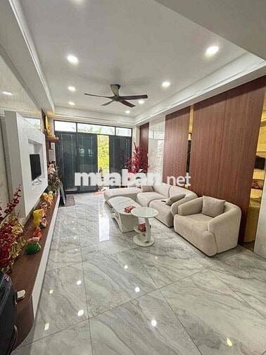 Nhà 4 lầu 4x20 mặt tiền đường mới đẹp full nội thất cao cấp