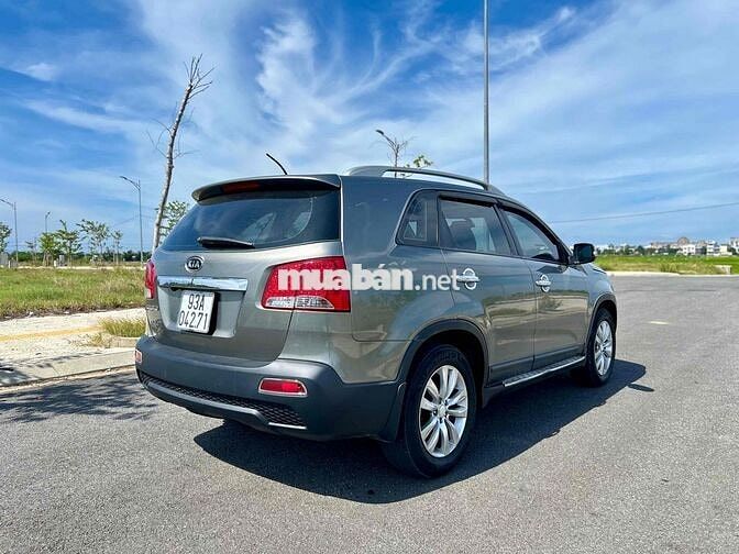 Kia Sorento 2011 dkld 7/2014 số sàn 12 vạn
