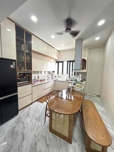 Nhà 4 lầu 4x20 mặt tiền đường mới đẹp full nội thất cao cấp