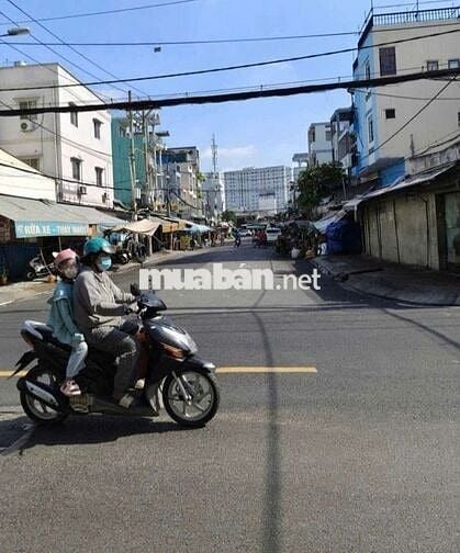 Cho thuê nhà Hưng Phú, gần Luu Quý Kỳ, Q8  có nội thất 4x7,5m thông