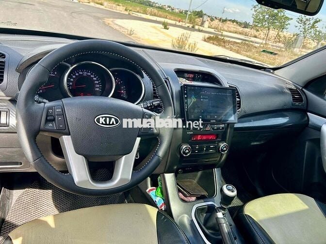Kia Sorento 2011 dkld 7/2014 số sàn 12 vạn