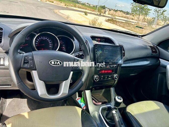 Kia Sorento 2011 dkld 7/2014 số sàn 12 vạn