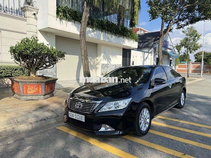Toyota Camry 2.0E 2013 Đen 89.000 Km