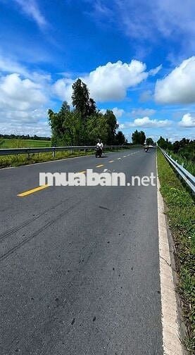 BÁN HƠN 1HA MẶT TIỀN QUỐC LỘ N2 – NGANG 52M – GẦN TRUNG TÂM TÂN THẠNH
