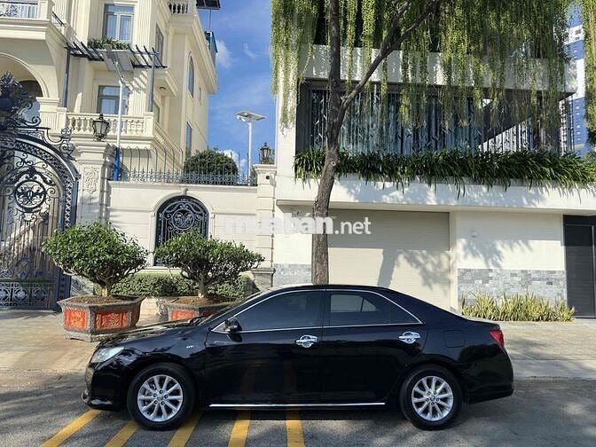 Toyota Camry 2.0E 2013 Đen 89.000 Km