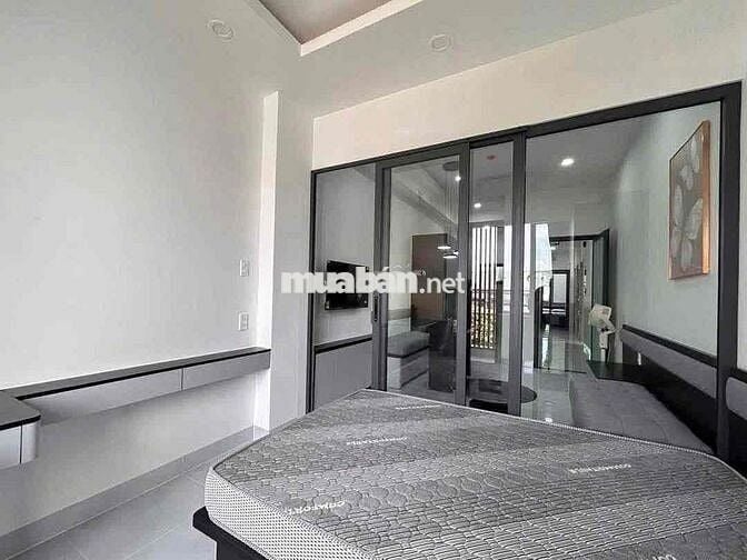TRỐNG 3 PHÒNG - 1 PHÒNG NGỦ - ĐẦY ĐỦ NỘI THẤT - BAN CÔNG - TÔ KÝ