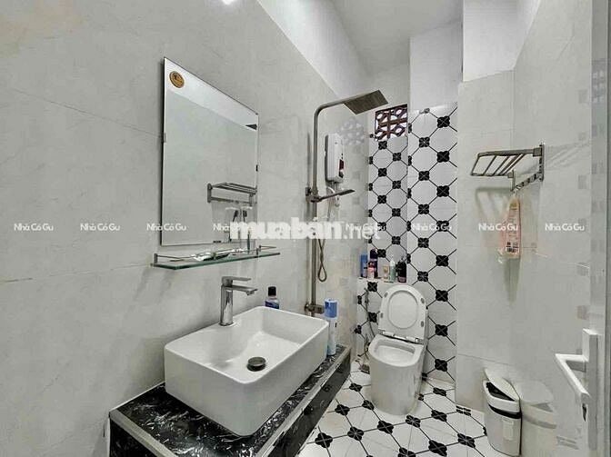 CĂN HỘ DỊCH VỤ CÓ GÁC , SẴN NỘI THẤT CƠ BẢN - CÓ BAN CÔNG SIÊU THOÁNG