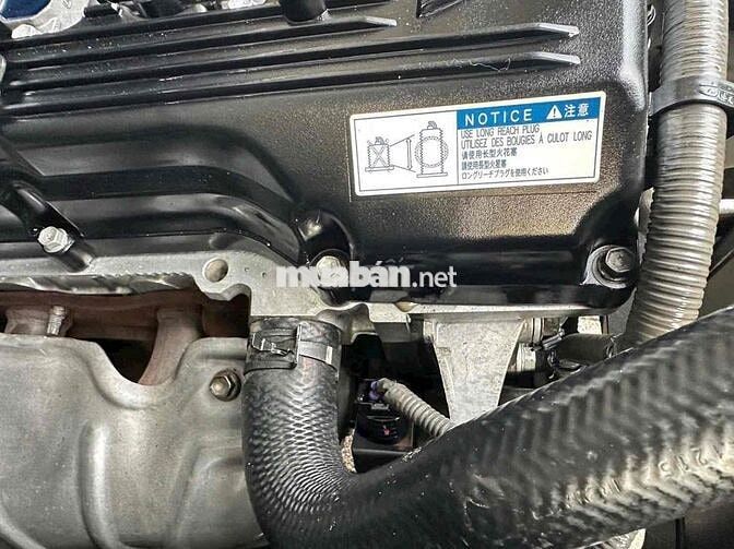 Toyota Innova 2.0E 2016 Số Sàn Bạc