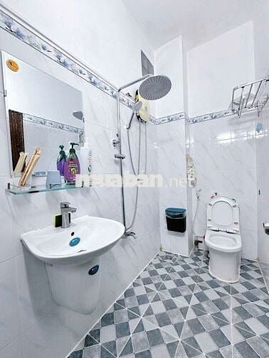 CHÍNH CHỦ cho thuê 1 ngủ bếp riêng, khép kín 40m2 mặt tiền Trường Sa