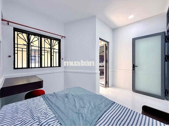 Siêu Hiếm 102. Khu VIP Phan Xích Long HXH, 28m2, Nhỉnh 4 Tỷ chút xíu