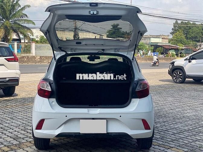 Hyundai I10 Hatchback 2022 Trắng Odo nhẹ 32.000KM
