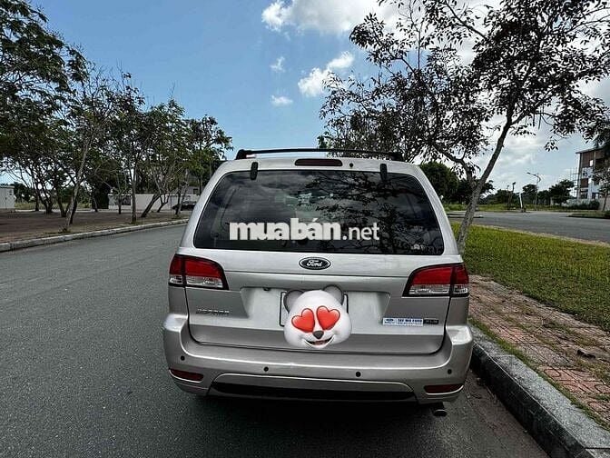 Ford Escape 2013 Tự động màu vàng cát