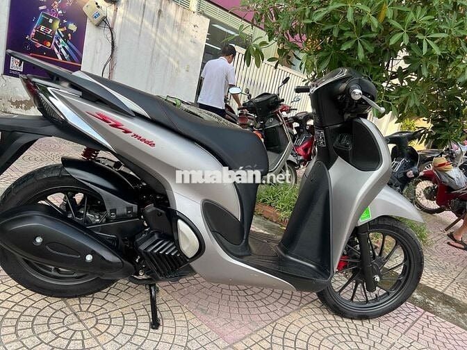 Honda SH Mode 2024 Bạc