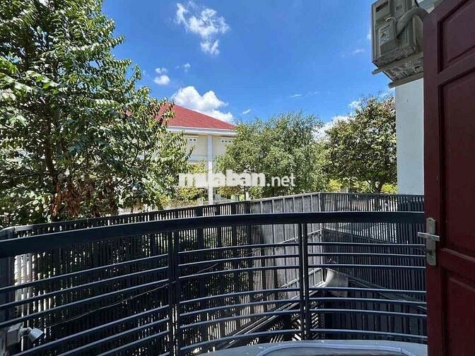 STUDIO BAN CÔNG 35m2 FULL NỘI THẤT MỚI TINH NGAY Q.3