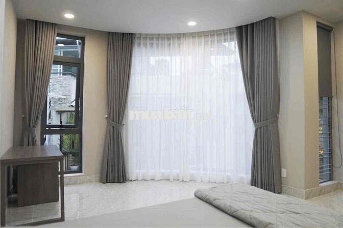Cho thuê phòng ban công gần đại học sư phạm - đh kinh tế - đh hoa sen