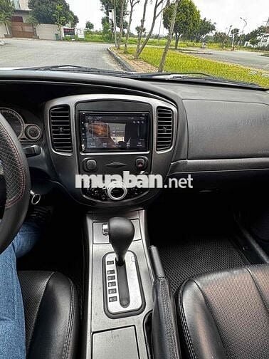 Ford Escape 2013 Tự động màu vàng cát