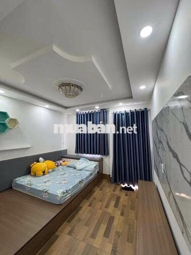 Nhà ngon đường Sinco, ô tô đậu cửa ngày đêm, chủ nhiệt bán
